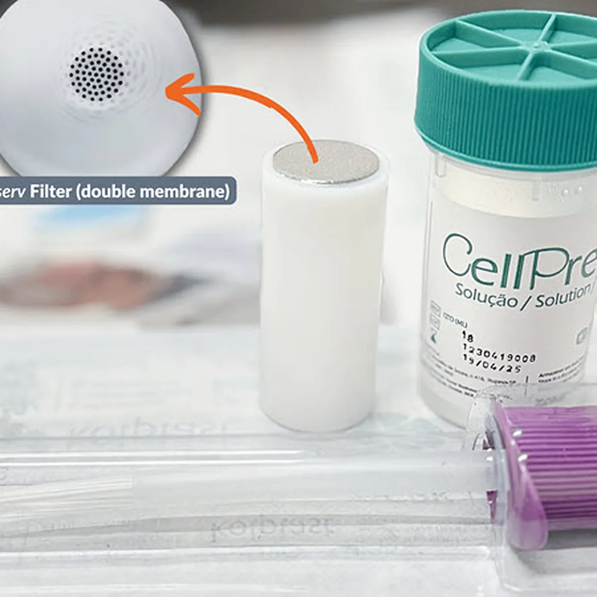 Kolplast CellPreserv & TPK Fênix Slide Processor in a clinical laboratory setting